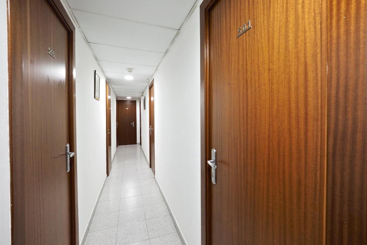 Hostal Ballestero Barcelona Zewnętrze zdjęcie