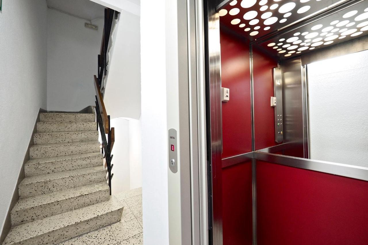 Hostal Ballestero Barcelona Zewnętrze zdjęcie