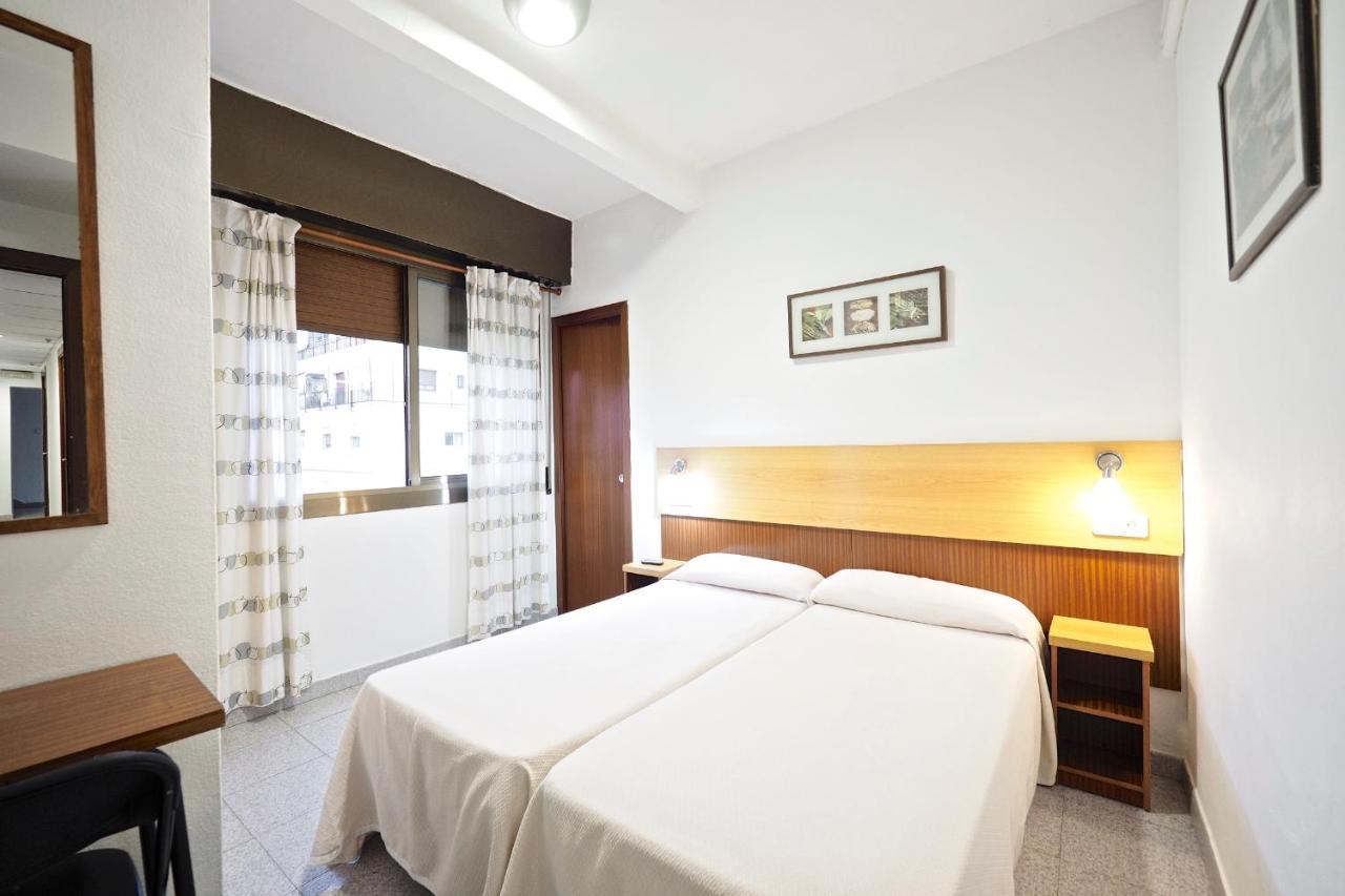 Hostal Ballestero Barcelona Zewnętrze zdjęcie