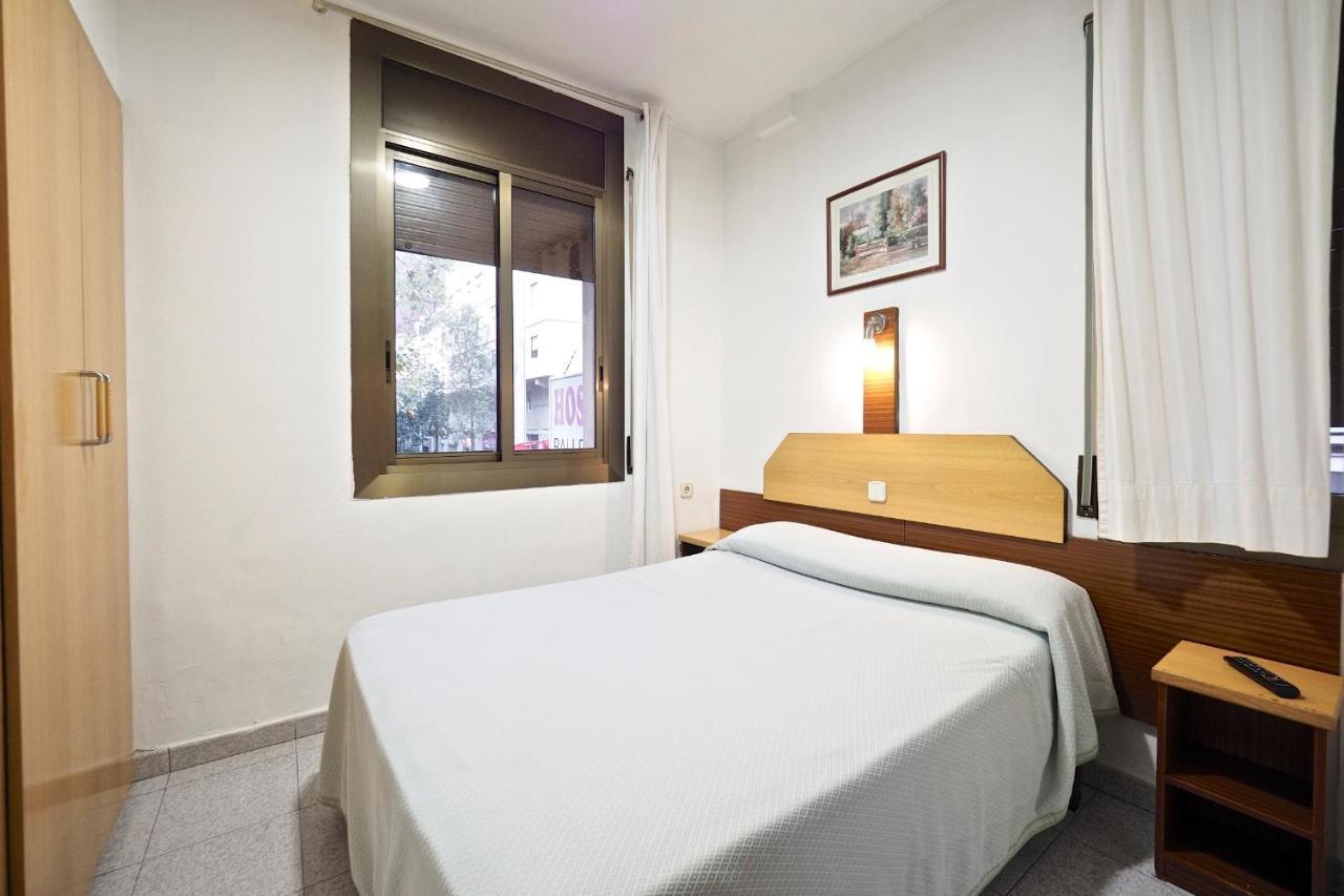 Hostal Ballestero Barcelona Zewnętrze zdjęcie