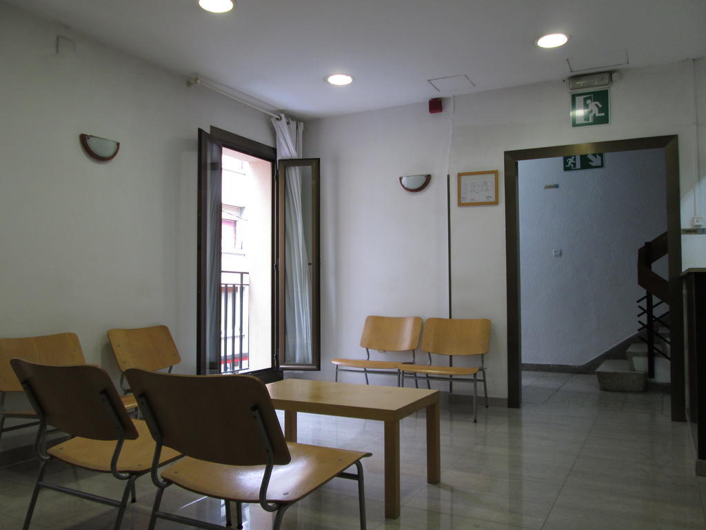 Hostal Ballestero Barcelona Zewnętrze zdjęcie